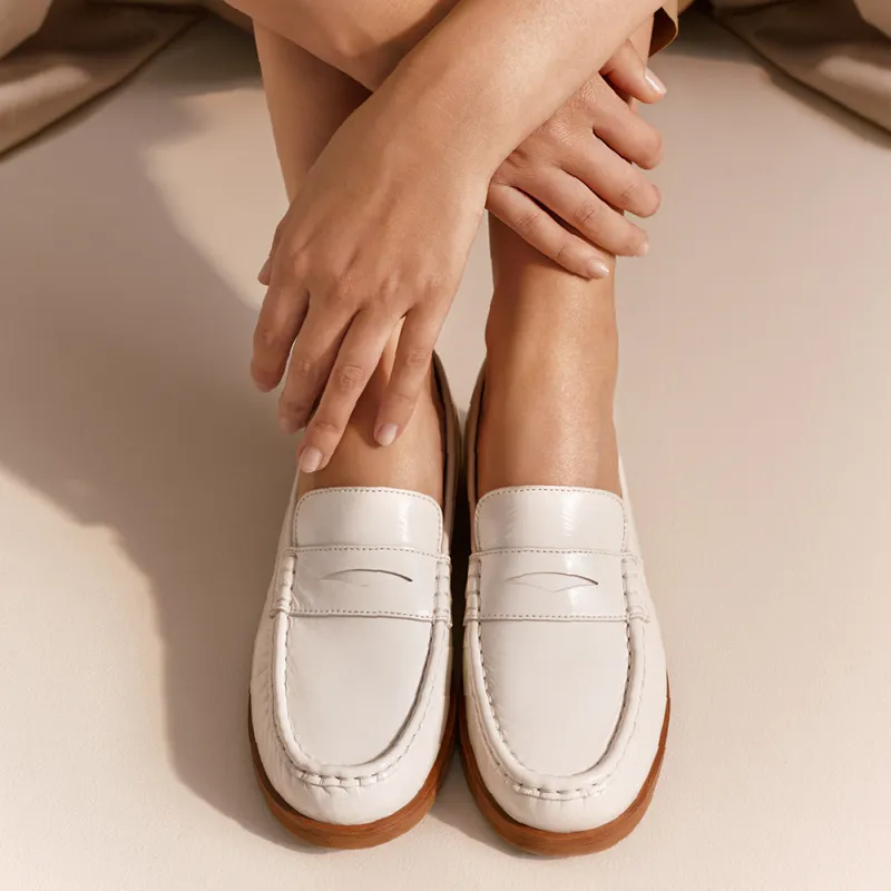 1-10 1406 Loafer Waxpaper Hogl .webp